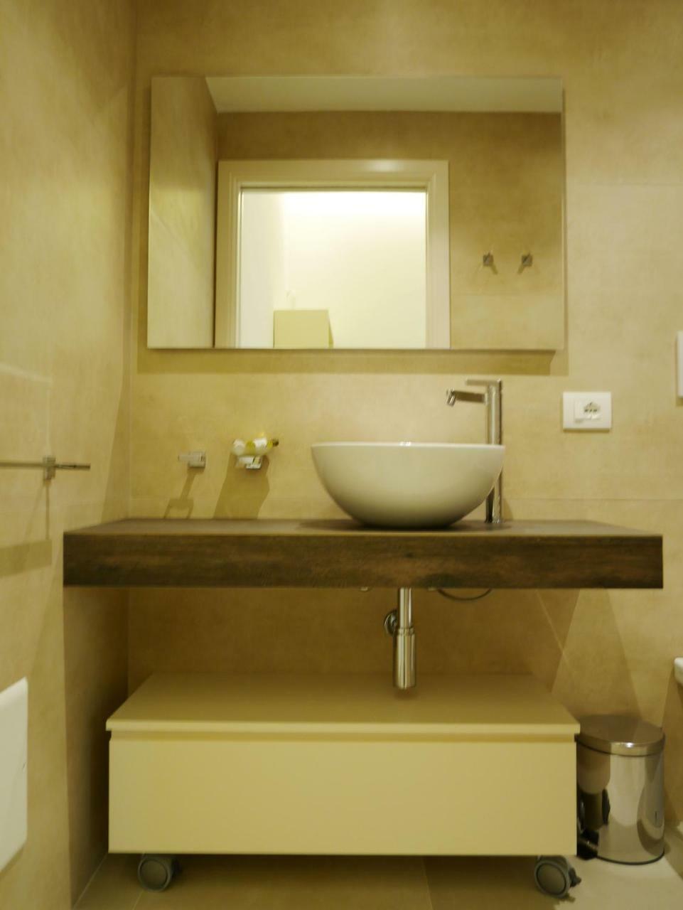 Palazzo San Lazzaro Bed & Breakfast เลชเช ภายนอก รูปภาพ